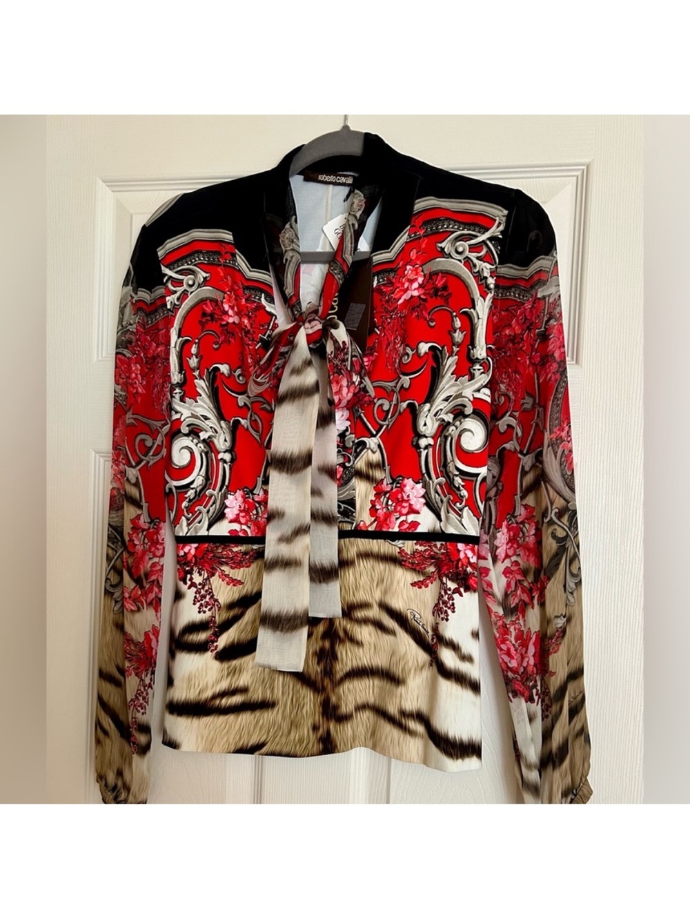 New ROBERTO CAVALLI blouse size 44/8 Animal & Baroque Floral Print Bow Tie. - Picture 5 of 7